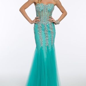 STRAPLESS ILLUSION CORSET MERMAID DRESS